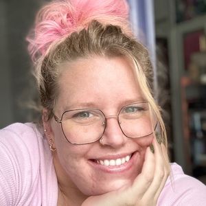 Meet your Posher, Genevieve